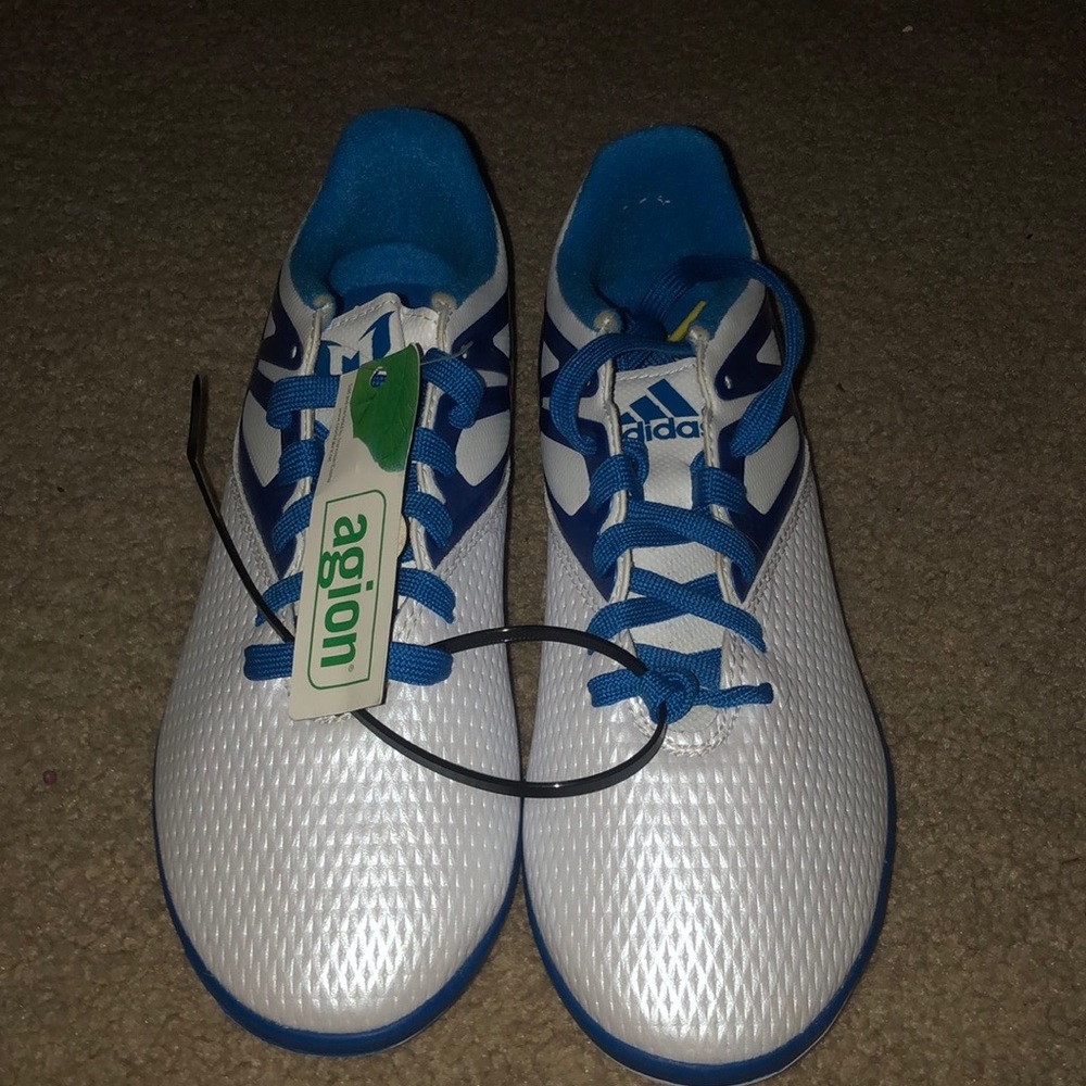 Addidas indoors messi size 4.5